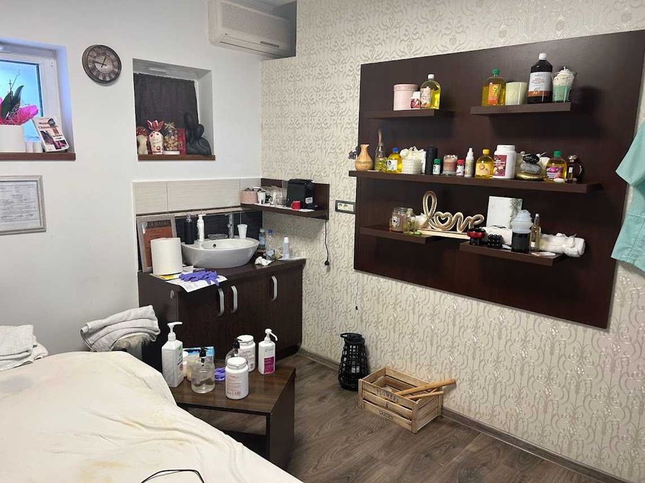 Spatiu comercial 114 mp in zona UTA, complet amenajat- salon de infrumutesare + magazin cosmetice, ideal investitie sau business beauty.