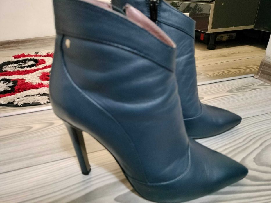 Ghete din Piele - Stare foarte buna