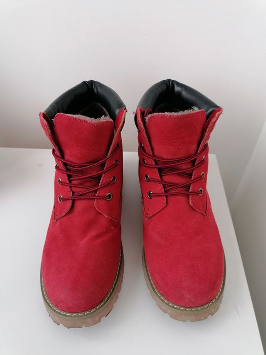 Ghete dama rosii, piele intoarsa