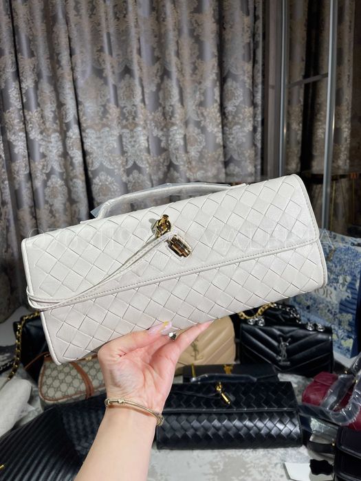Geanta tip Plic - Bottega Veneta - Andiamo Clutch Ivoire