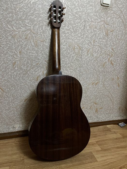 Классическая гитара CortAC200