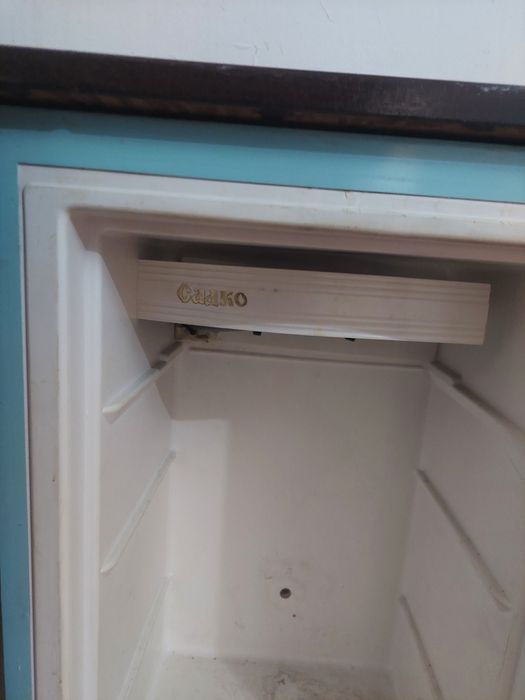 Продам Бар с холодильником для напитков