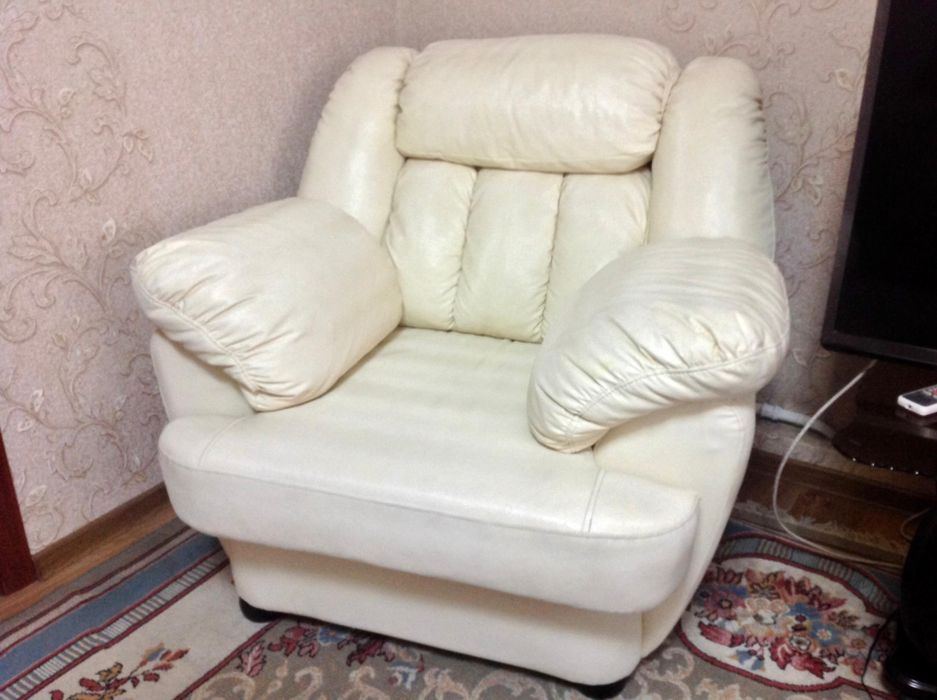 Комплект мебели: диван, софа и кресло