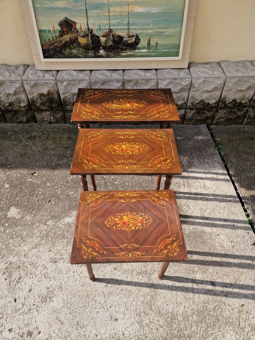 Страхотен к-т антикварни английски масички 3 броя