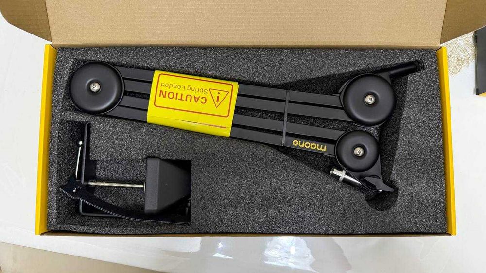 Maono PD300X черный микрофон с профессиональной студийной стойкой BA37