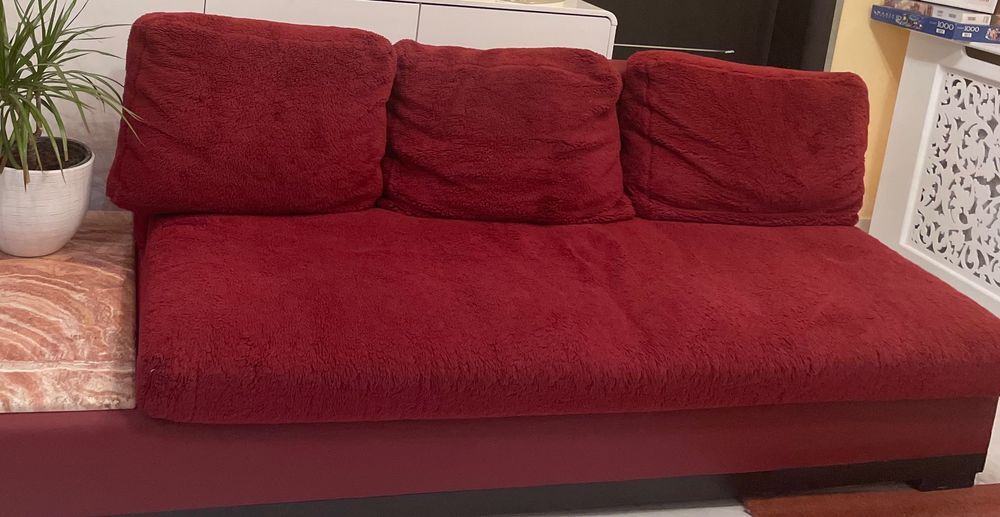 Canapea\coltar piele tapițată - >6 locuri cu masuta din marmura