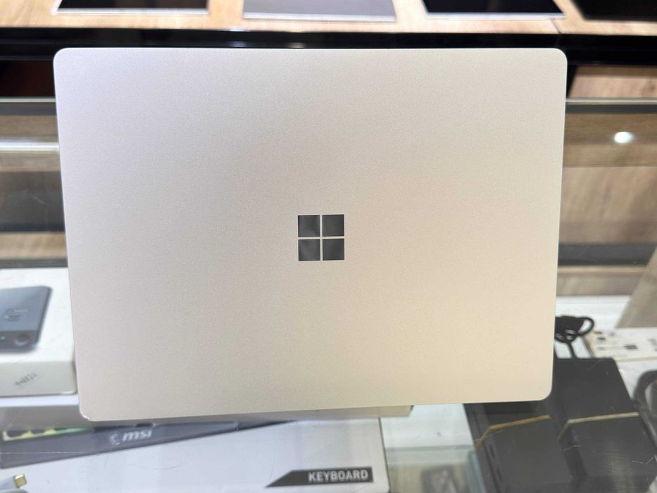 SURFACE LAPTOP GO2 CORE i5-1135G7, 16гб, 256ssd