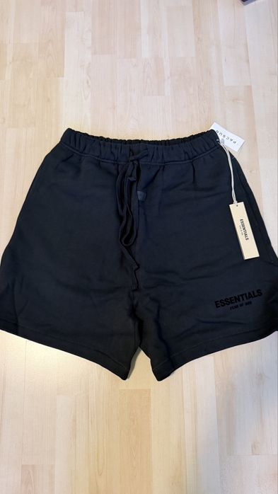 Pantaloni essentials