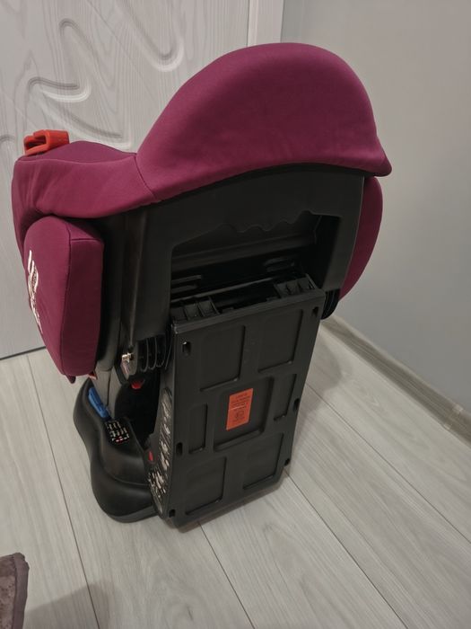 KIKKA BOO Стол за кола 0-25 кг. HOOD RASPBERRY