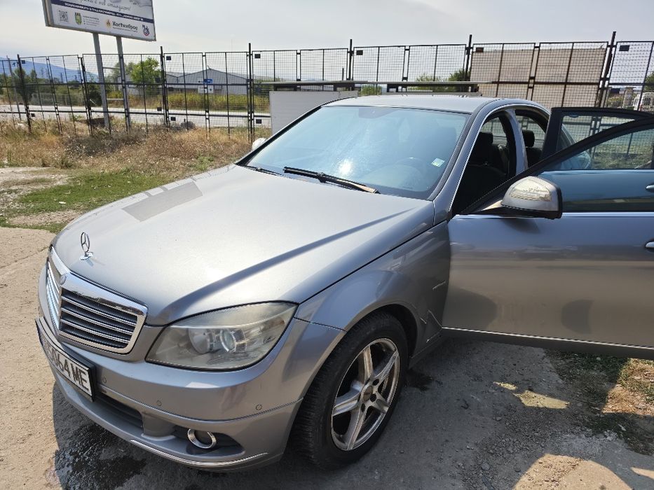 Mercedes c220 (W204) Много запазен! ЦЕНА ПО ДОГОВАРЯНЕ!!!