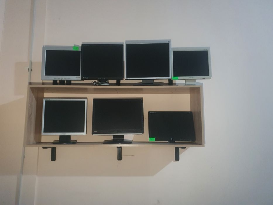 Manitorlar  sotiladi