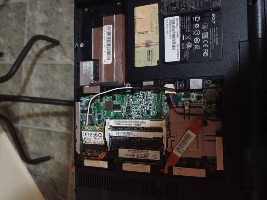 Продавам aser aspire 4820Т за части
