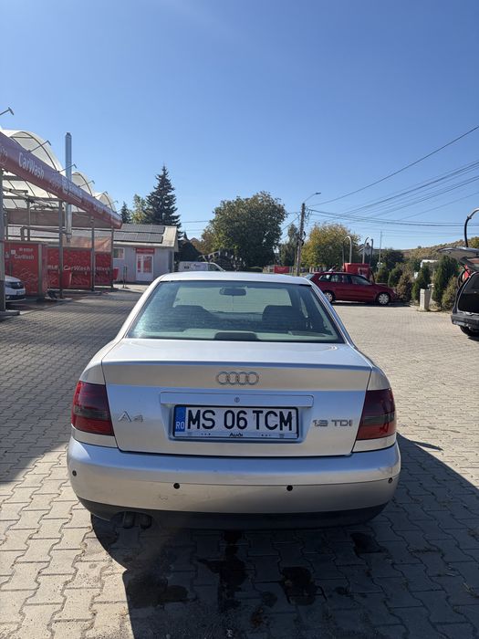 AUDI A4 2000 — imagine 4