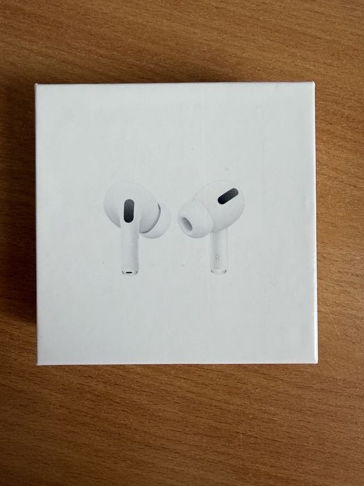 AirPods новый, белый
