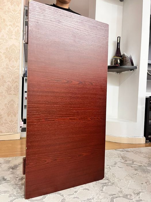 Стол со стульями