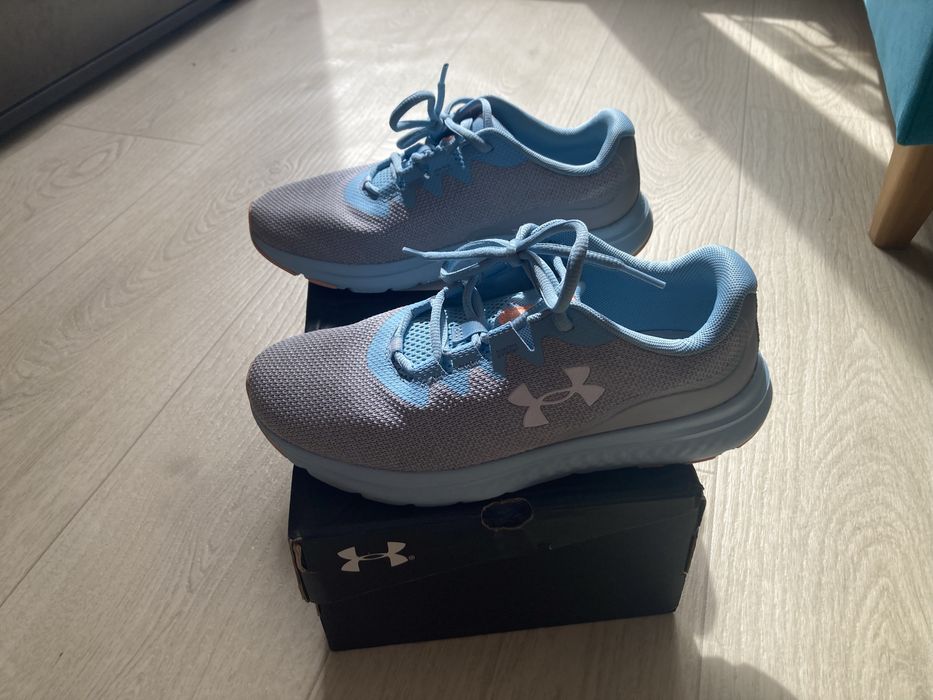 дамски маратонки Under Armour