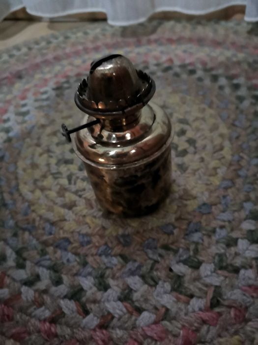 lampa pe gaz , metalica