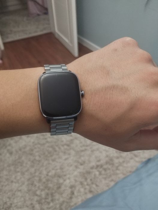 Amazfit Gts mini 2 в хорошем состоянии