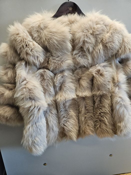 Дамско яке от лисица
