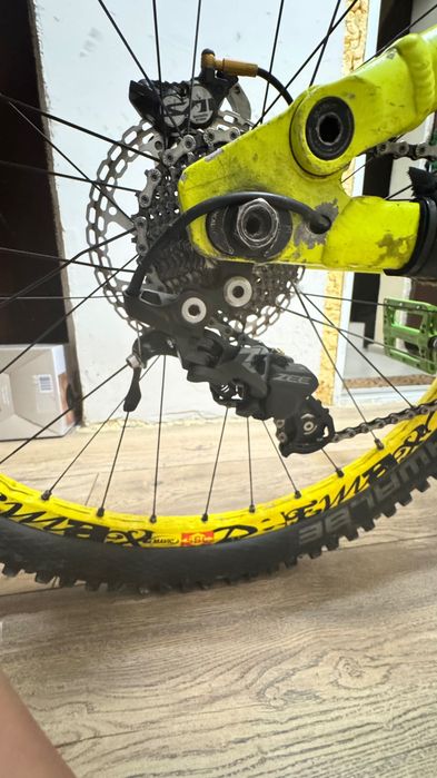 Продавам: Commencal supreme v3