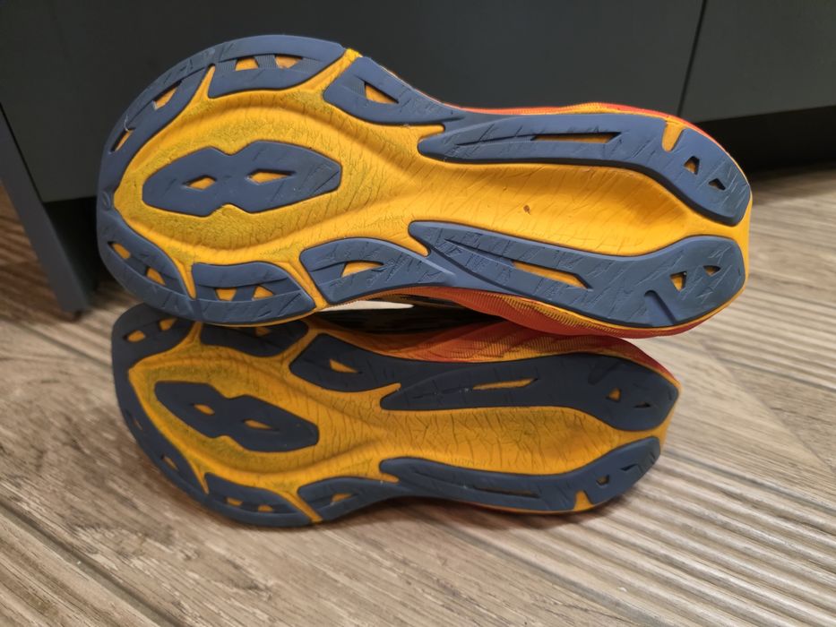 Мъжки маратонки ASICS Nova Bast 3 - Резервирани!