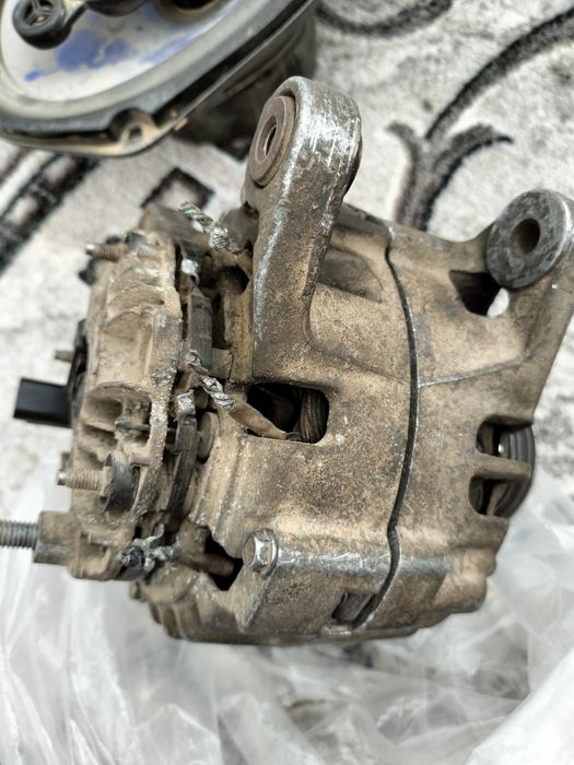 Генератор Рено логан