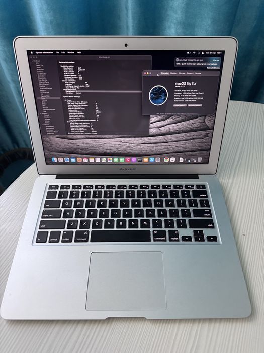 MacBook Air 13” 2013 – i5 / 4GB RAM / SSD 128GB – 75 cicluri baterie
