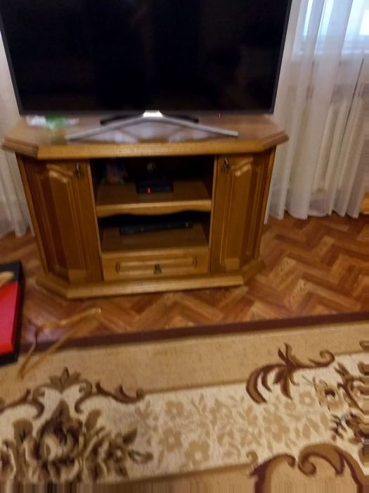 Продам гарнитур стол шкаф тумба