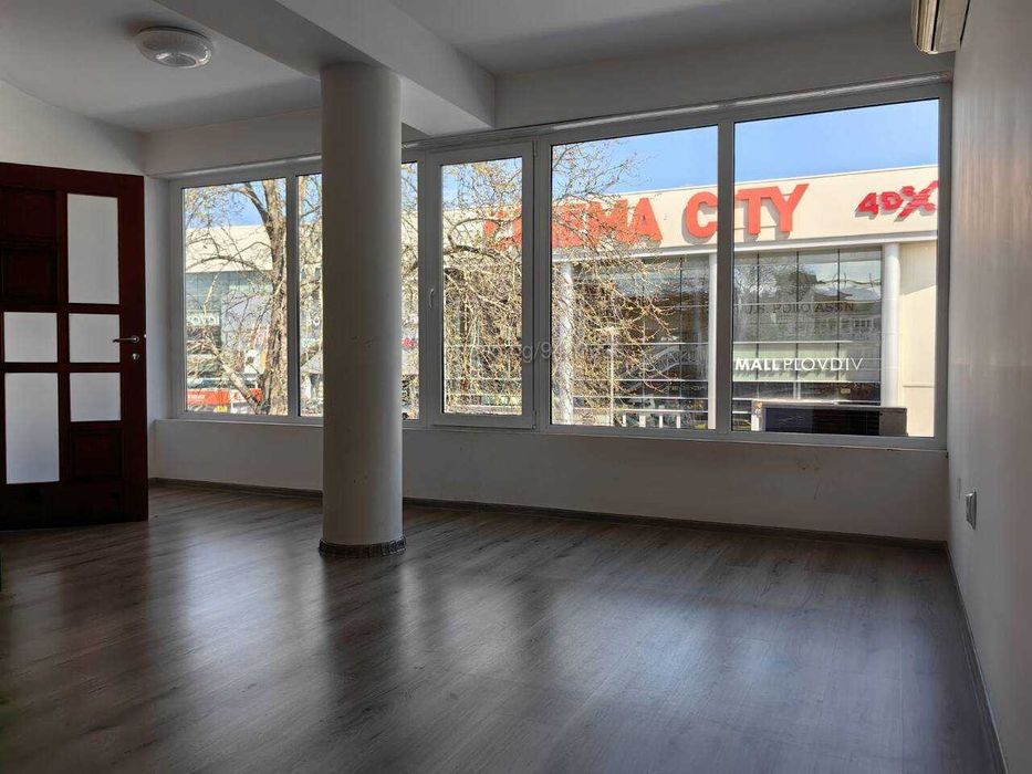Дава се под наем Офис в Пловдив, Христо Смирненски - 100 кв.м за 1020 € - Снимка #5