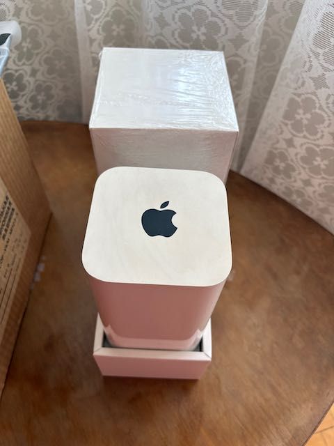 WiFi Рутер/AirPlay Apple AirPort Extreme Base Station