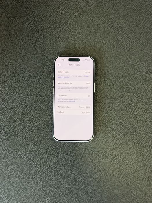 Перфектен iPhone 17 - 38 цикъла + застраховка
