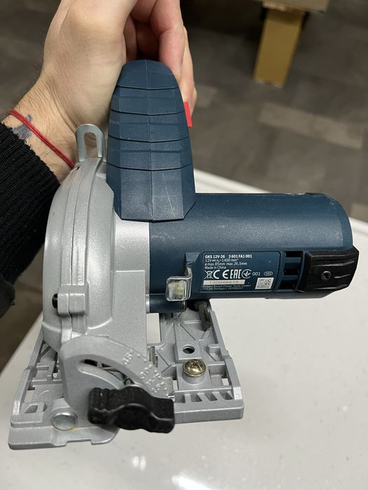 Акум.ръчен циркуляр Bosch GKS 12v-26 Solo