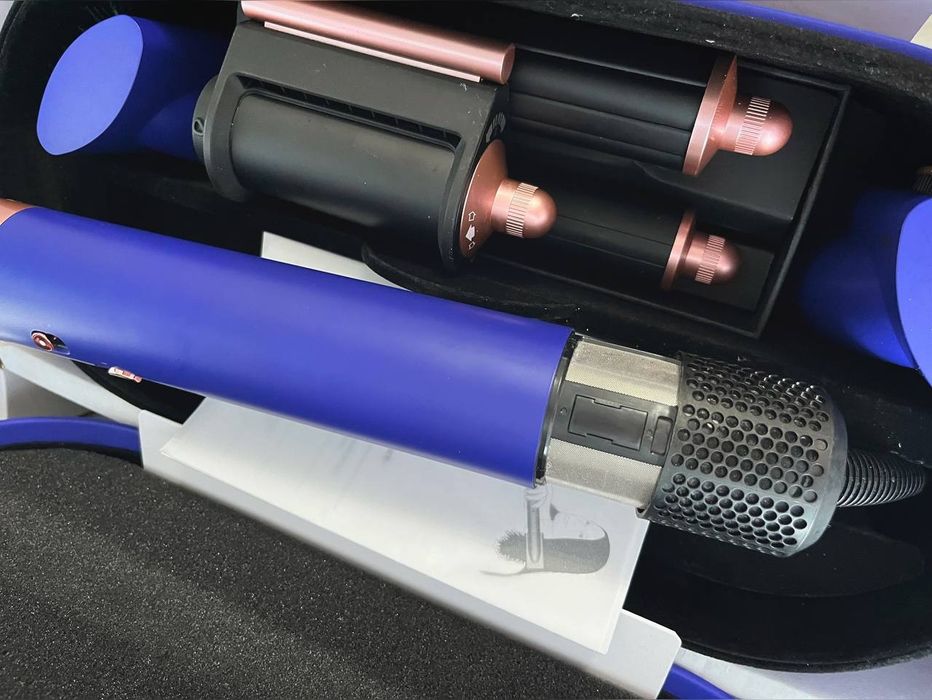 Dyson airwrap complete long gift edition стайлер 1300 W