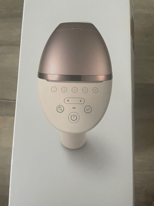 Фотоепилатор Philips Lumea
