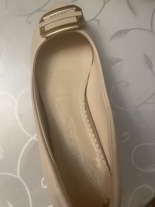 Продам новые туфли