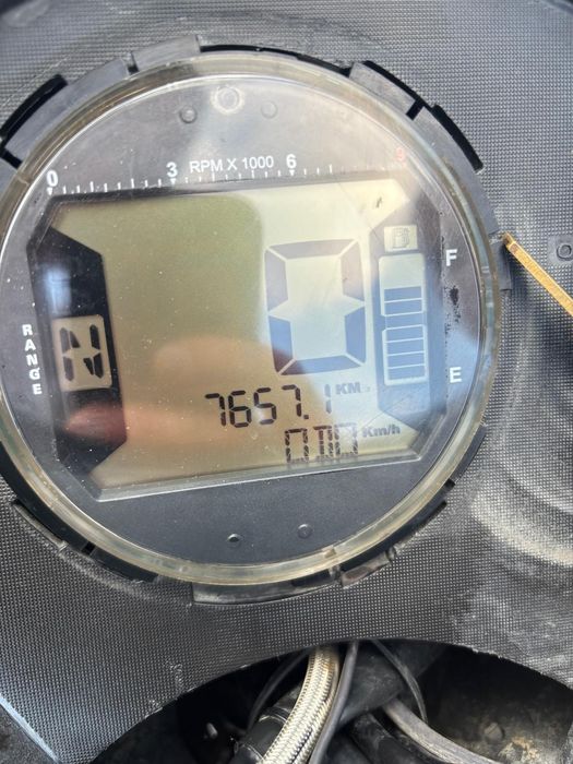 Atv can am 800r an 2010