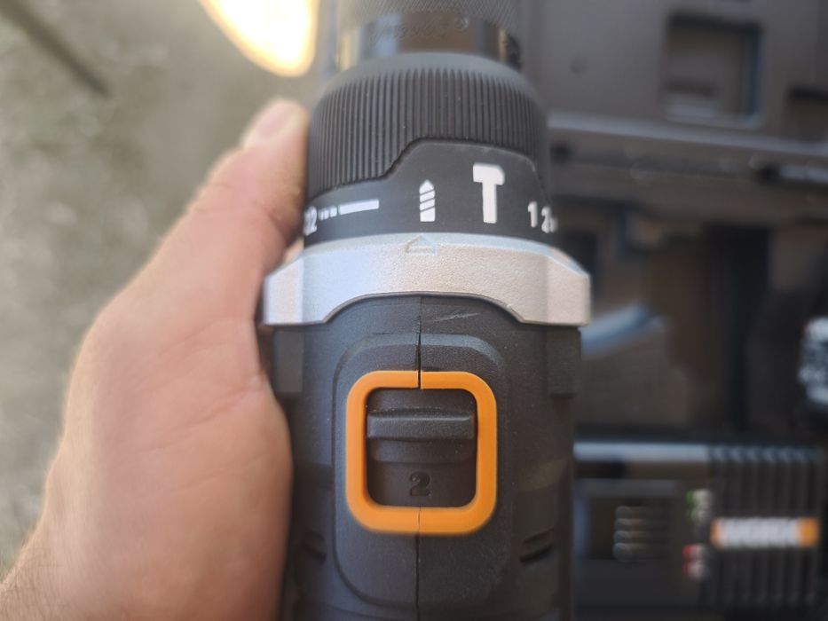 Ударно пробивен винтоверт WORX WX373