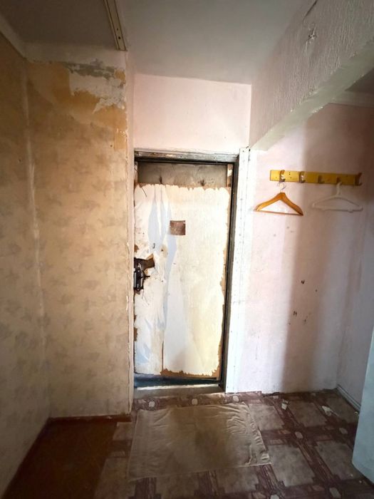 Прадаётся 1х 3микрарайоне 2этаж