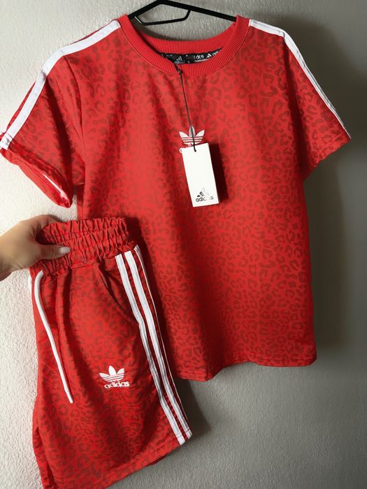 Adidas compleu dama