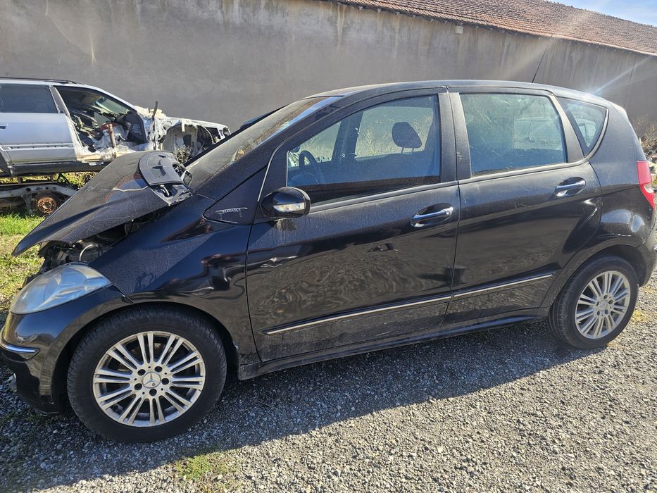 Мерцедес А170 на части