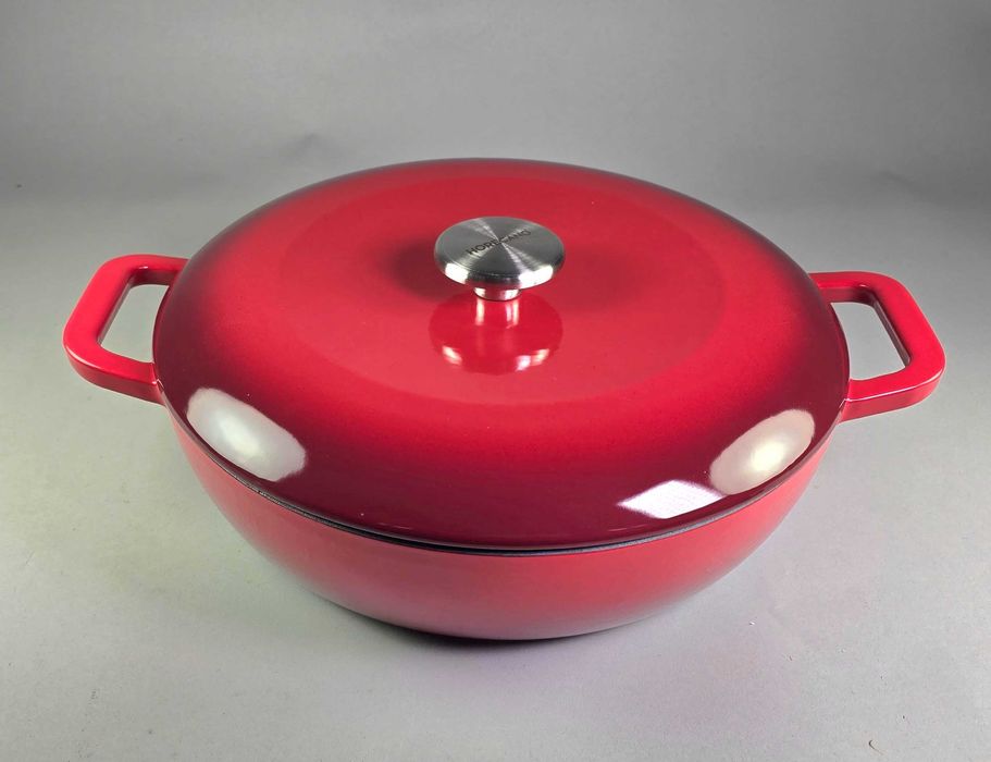 Емайлираният чугунен Гювеч