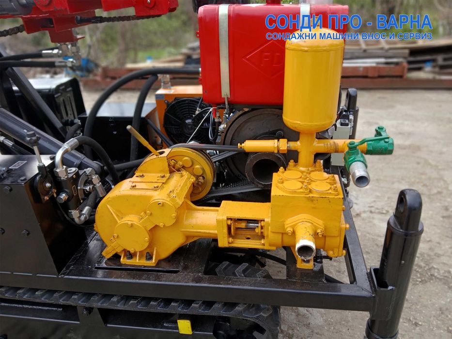 Ново: Сондажна машина Track-200CN до 200 метра /сонда за вода/