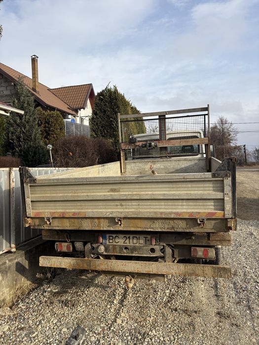 Nissan Altej 2004 – Diesel 3.0, basculabilă 3 părți