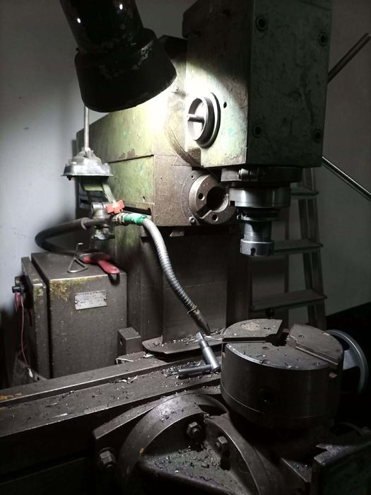 Vand strung, freza, mașina de  ascuțit/rectificat plan si presa