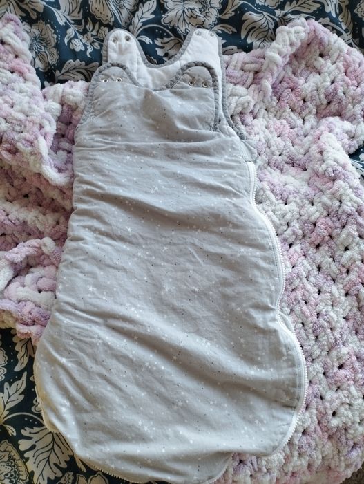 Детски космонавт и чувал