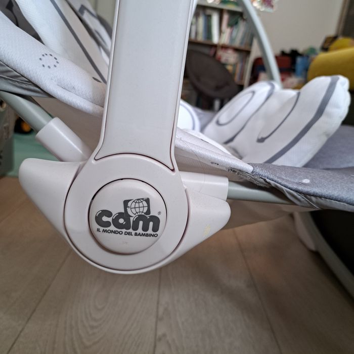 Cam  Bebeluși Leagăn electric cu Muzică Gri pentru Copii