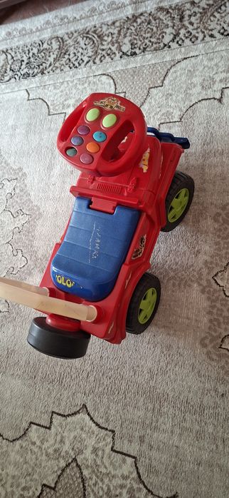 Продаётся большая игровая машина для детей
