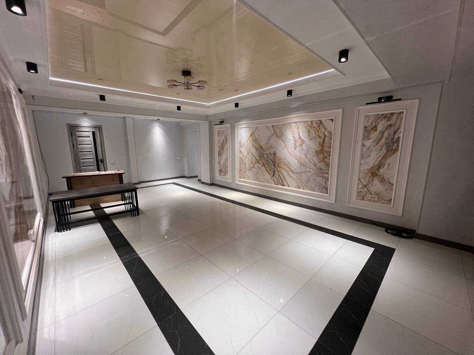 Продаётся офис в центре / Ц-5 Пожарка, Ресторан LaLi