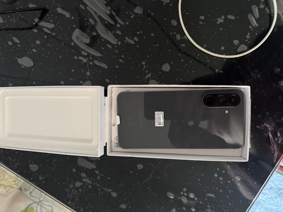 Samsung A56 nou nefolosit