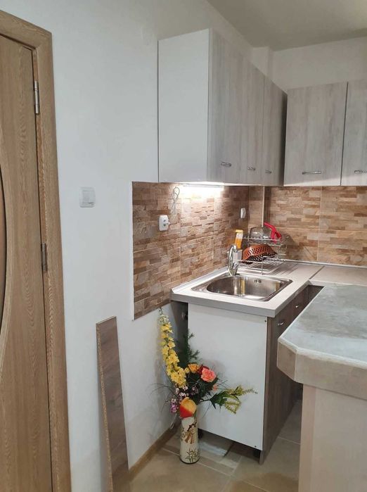 Дава се под наем Двустаен апартамент в Пловдив, Гагарин - 50 кв.м за 382.5 € - Снимка #2